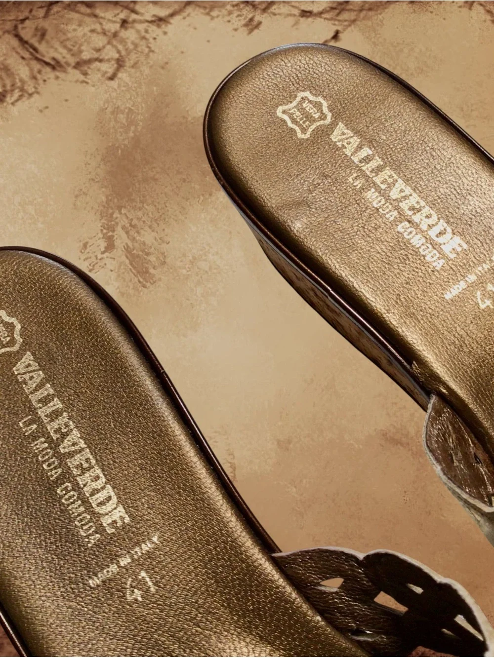 VALLEVERDE ITALIAN METALLIC Gold Leather CorkWedge SlideSandal (10)COMFY! 30.00!